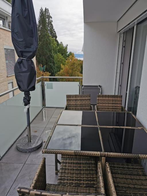 Wohnen Direkt Am Uferpark Mit Grossem Balkon Und Seeblick FDH Extérieur photo